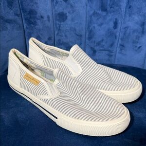 Tommy Bahama Blue and White Striped Slip On Boat Shoes Women’s Size 8.5 NWOT